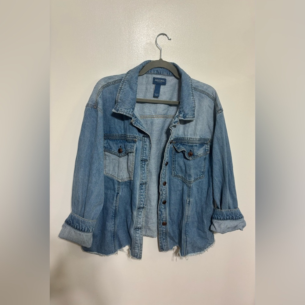 women’s Arizona denim/jean jacket size large